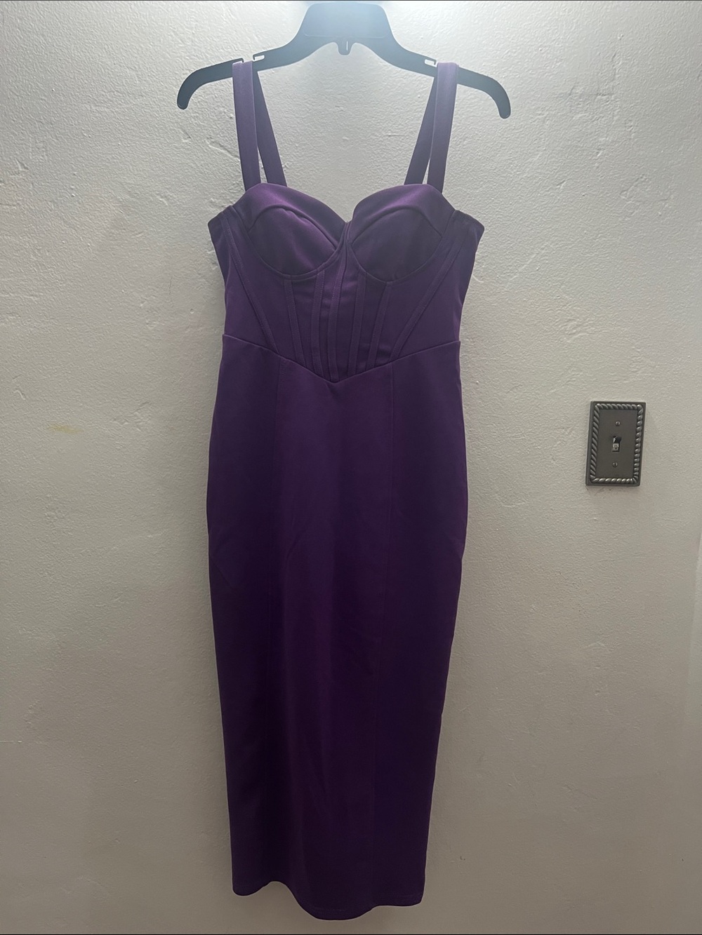 Purple Sleeveless Midi Dress with Structured Bust